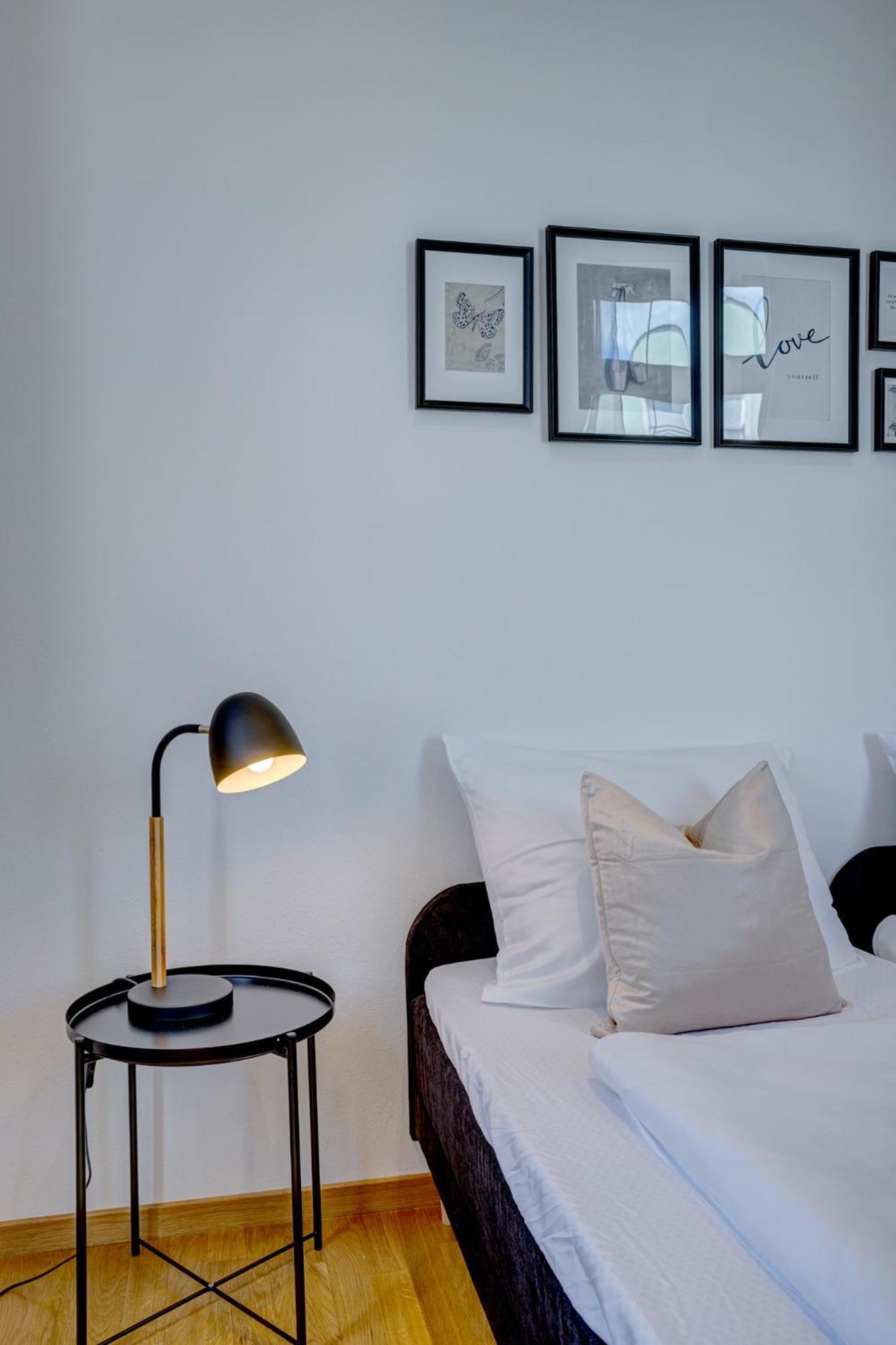 Kaza Guesthouse, Centrally Located 2 & 3 Bedroom Apartments In Aψβούργη Εξωτερικό φωτογραφία